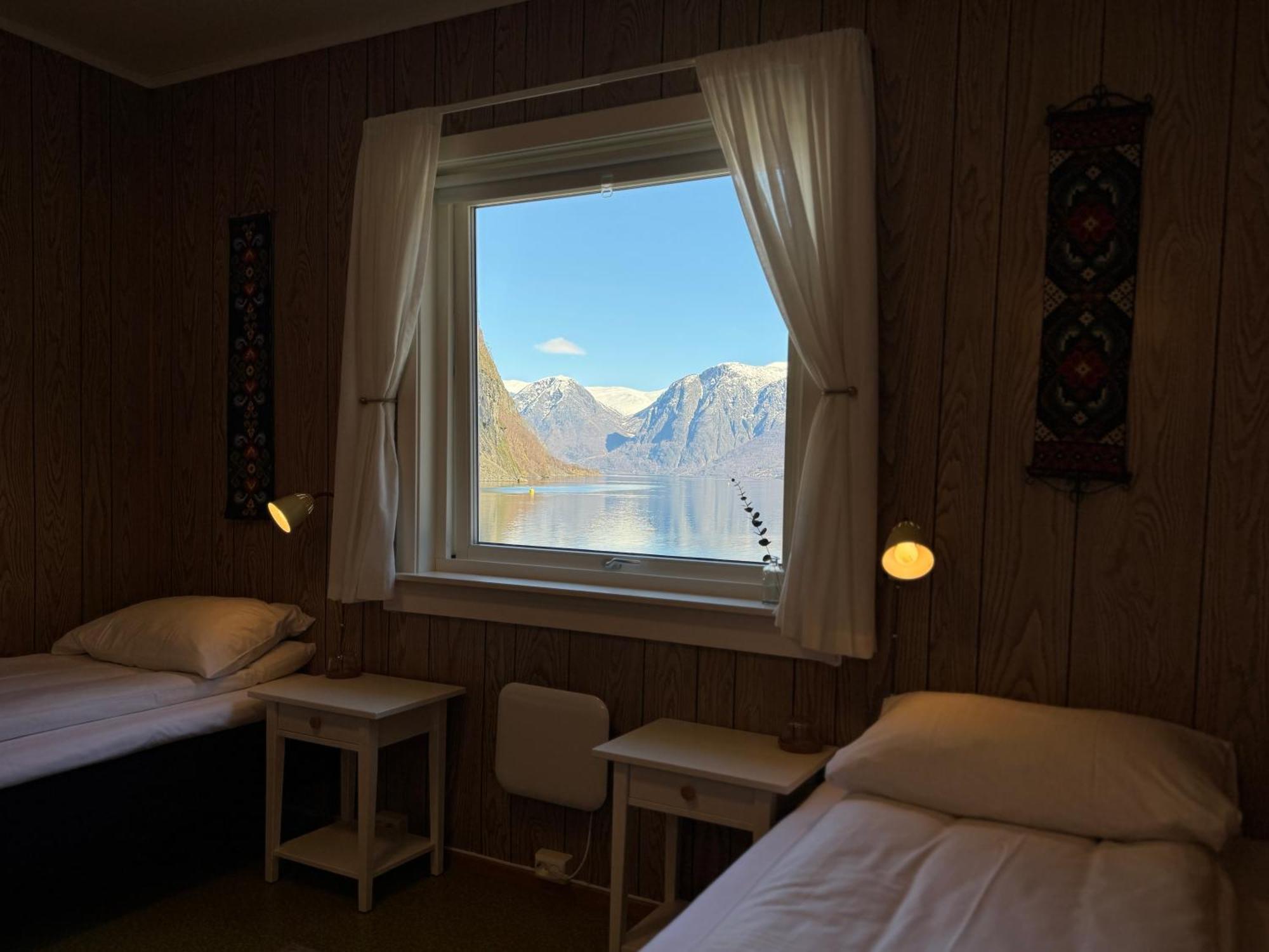 Svingen Guesthouse - Panoramic Fjord Views In Flåm Exteriér fotografie